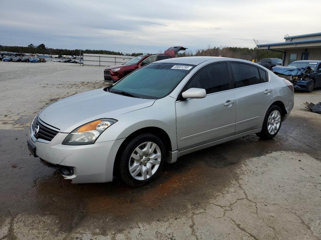2009 Nissan Altima - Image 1