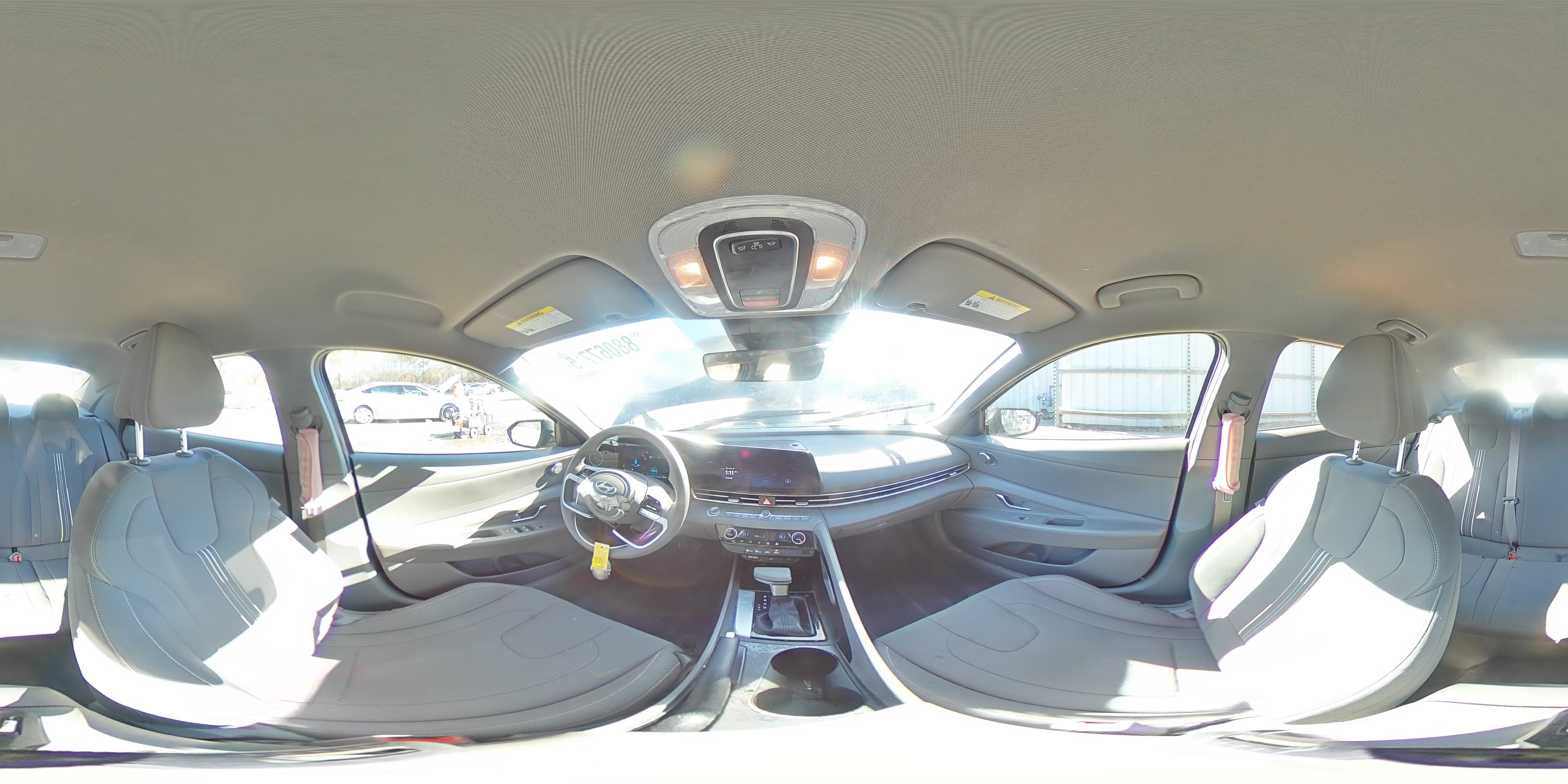 2024 Hyundai Elantra - Image 15