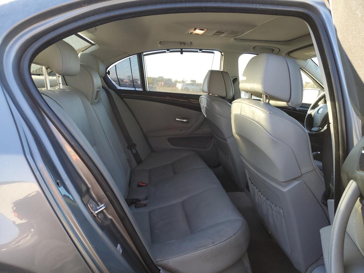 2010 BMW 5er - Image 10