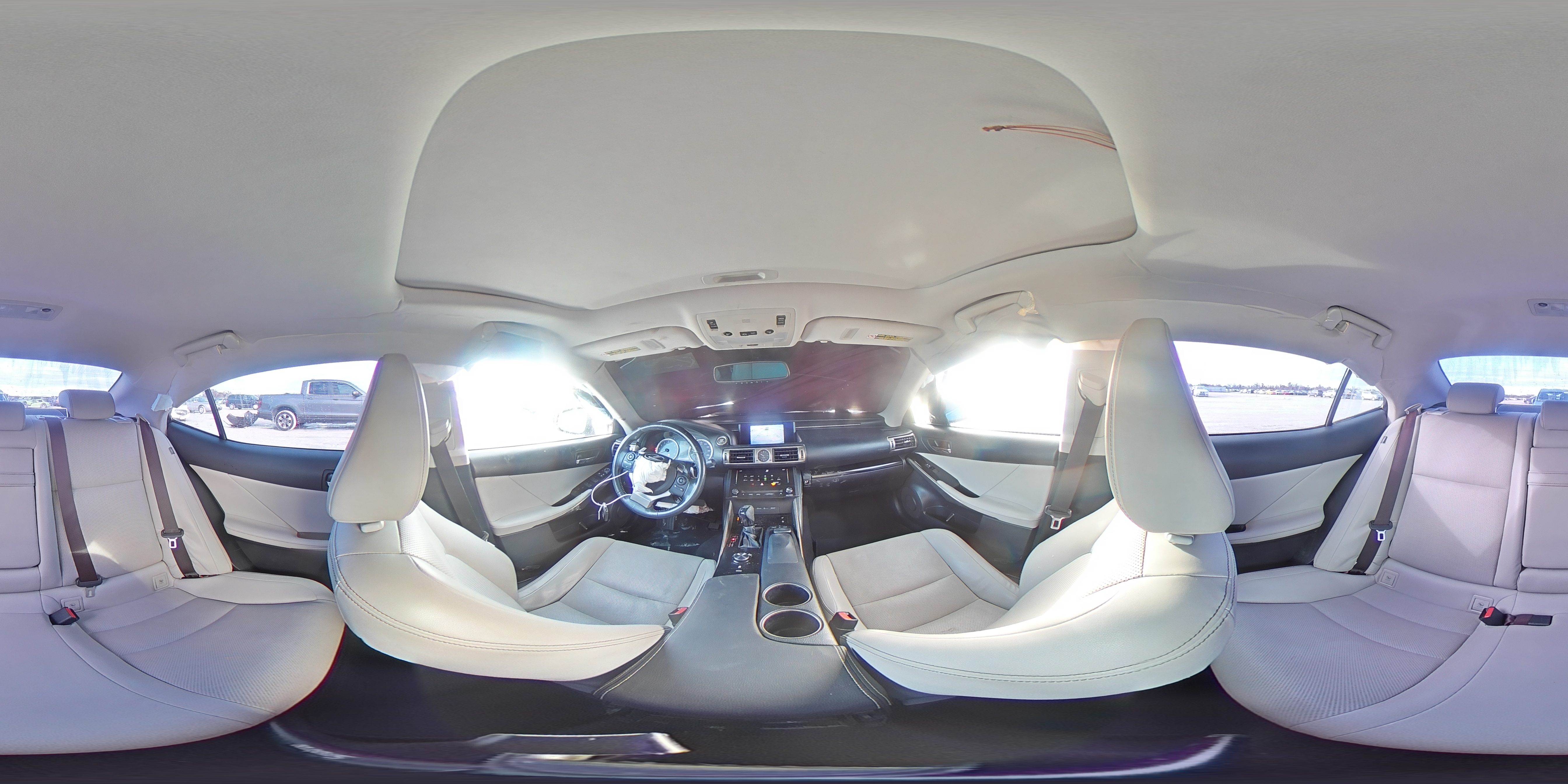 2014 Lexus IS - Image 12