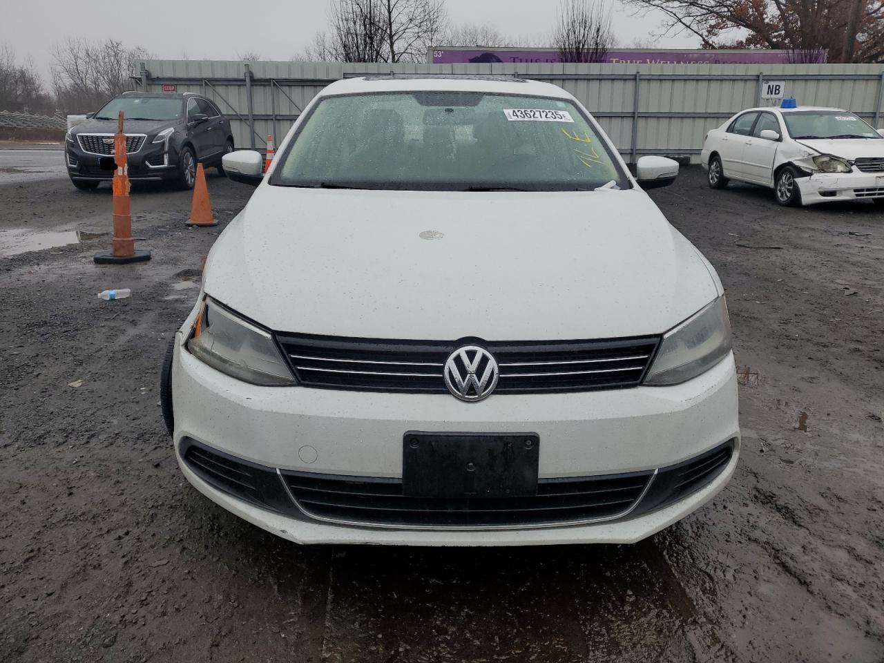 2014 Volkswagen Jetta - Image 5