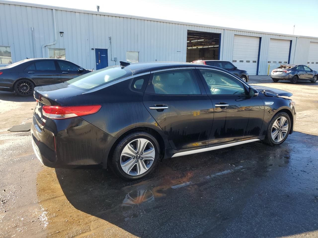 2017 Kia Optima - Image 3
