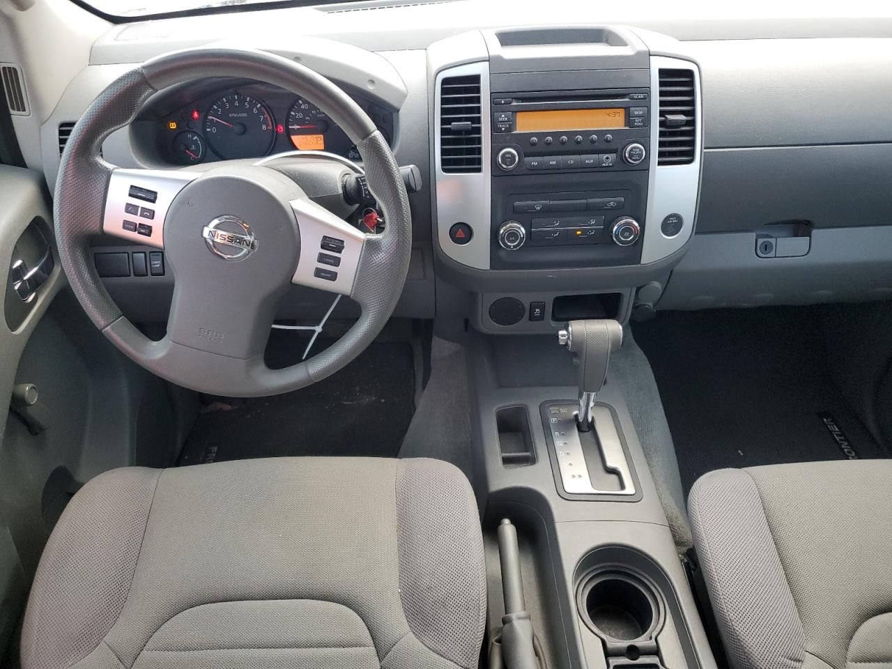 2015 Nissan Navara (Frontier) - Image 10