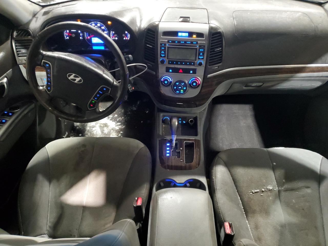 2011 Hyundai Santa Fe - Image 8