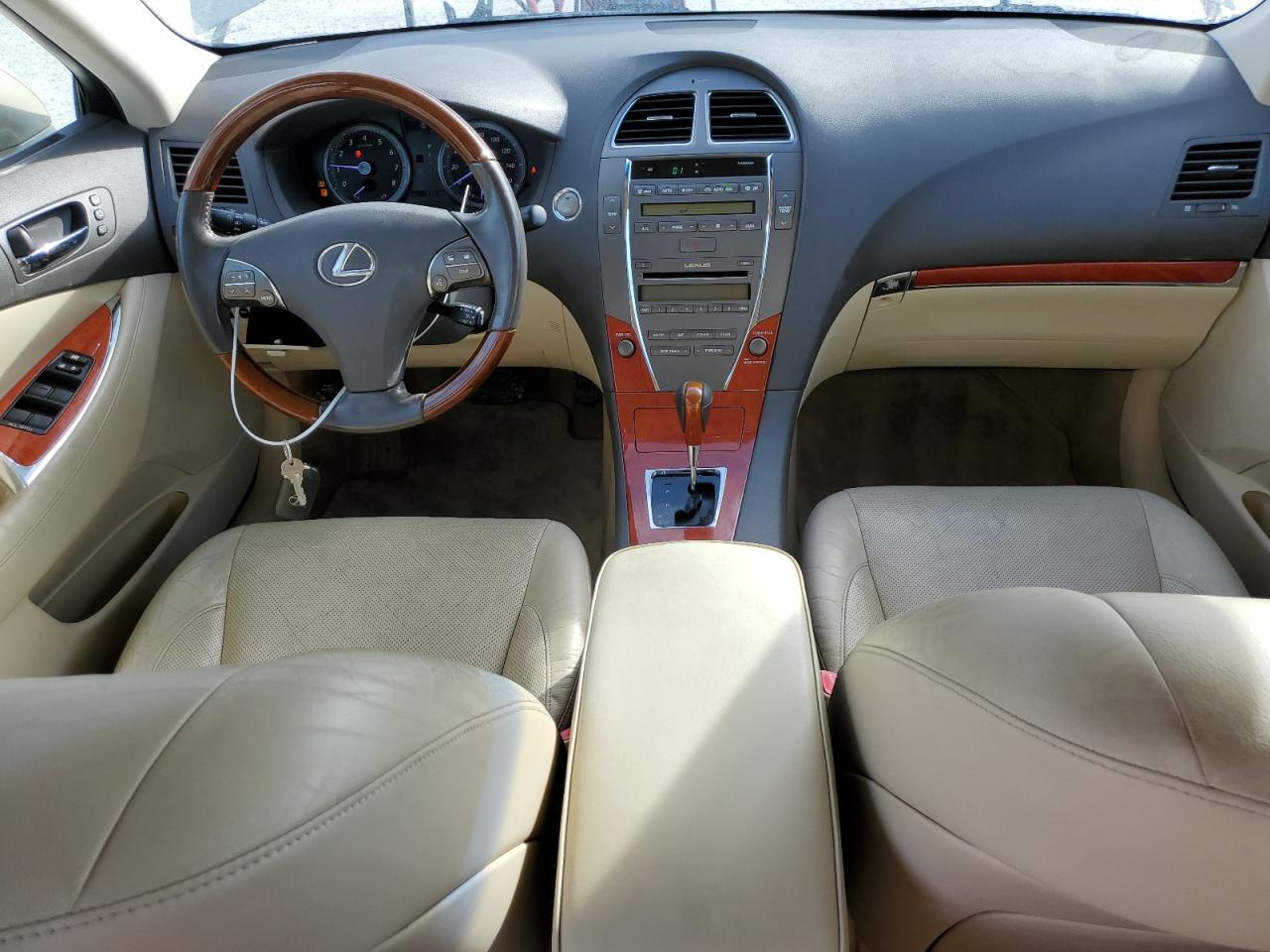 2010 Lexus ES - Image 8