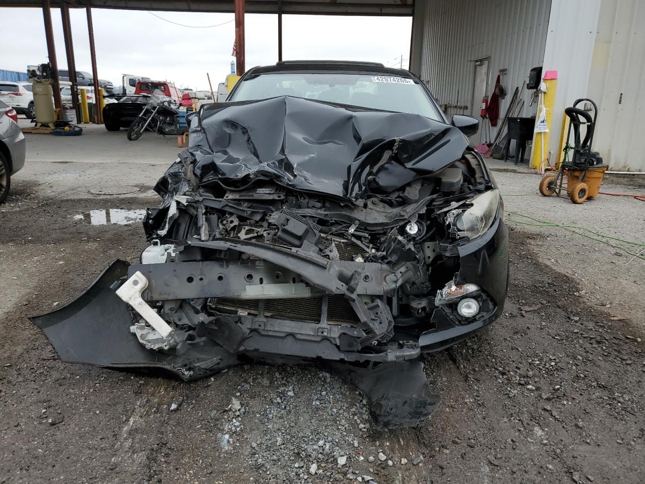2016 Mazda 3 - Image 5