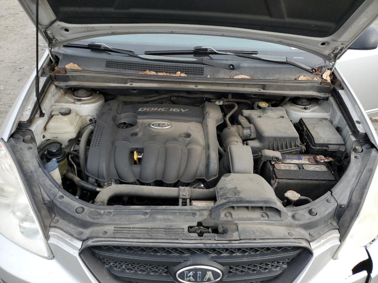 2007 Kia Rondo - Image 11