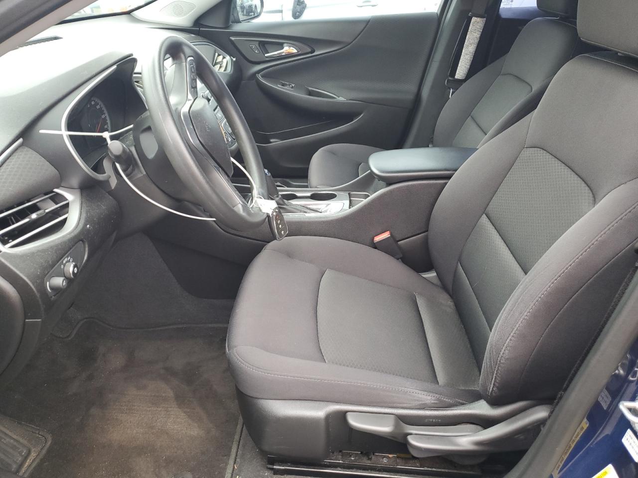 2017 Chevrolet Malibu - Image 7