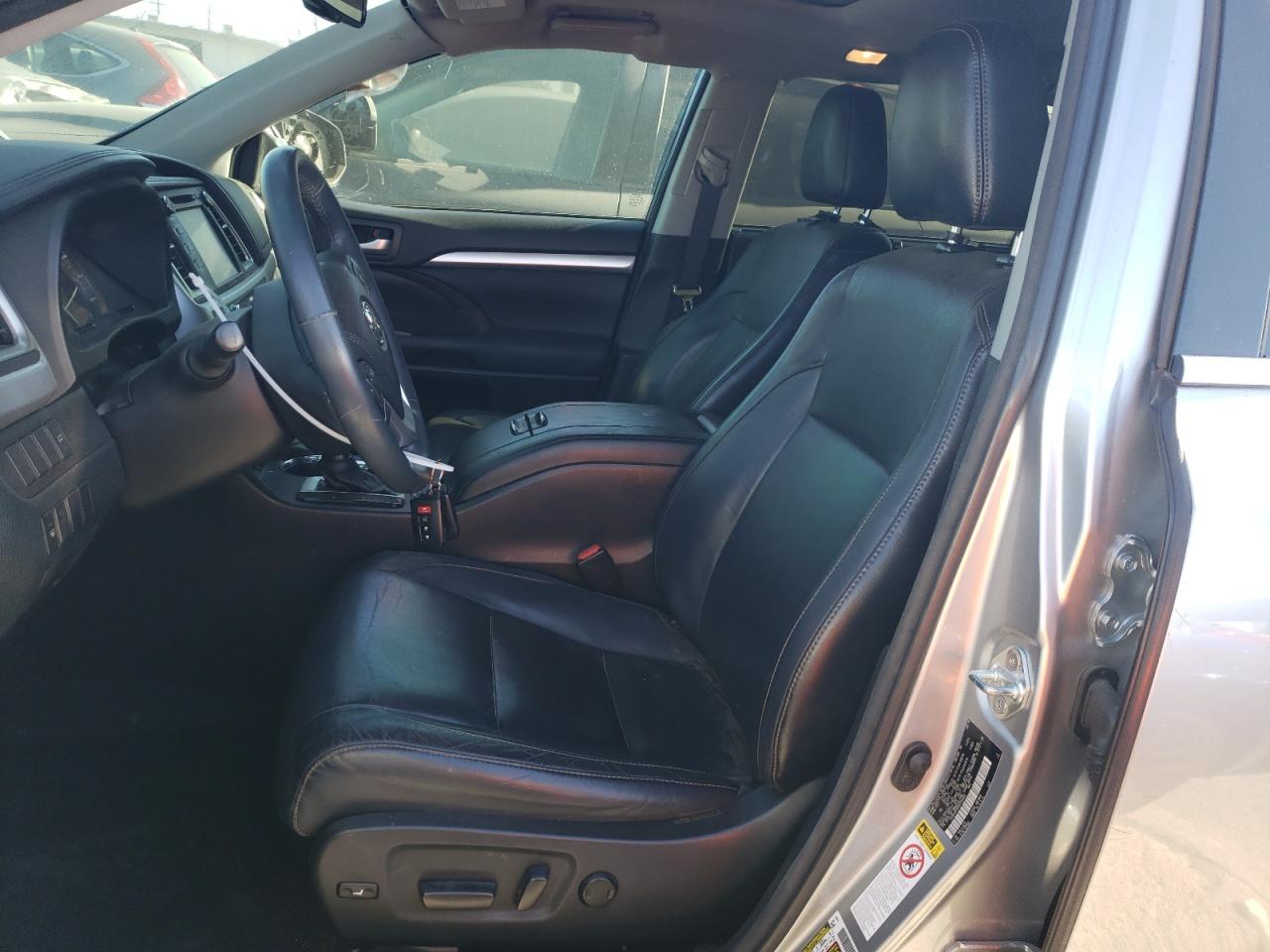 2016 Toyota Highlander - Image 7
