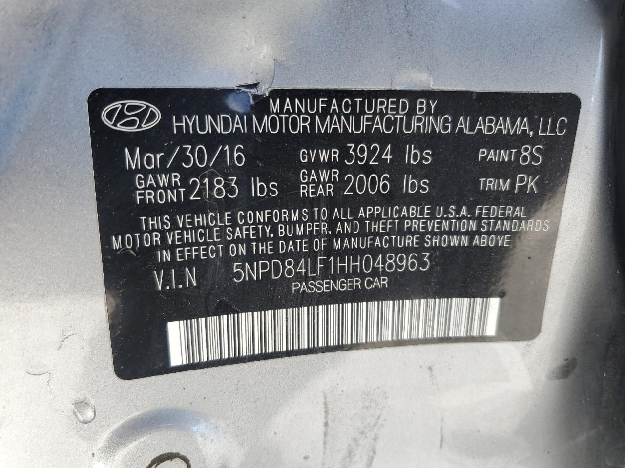 2017 Hyundai Elantra - Image 12