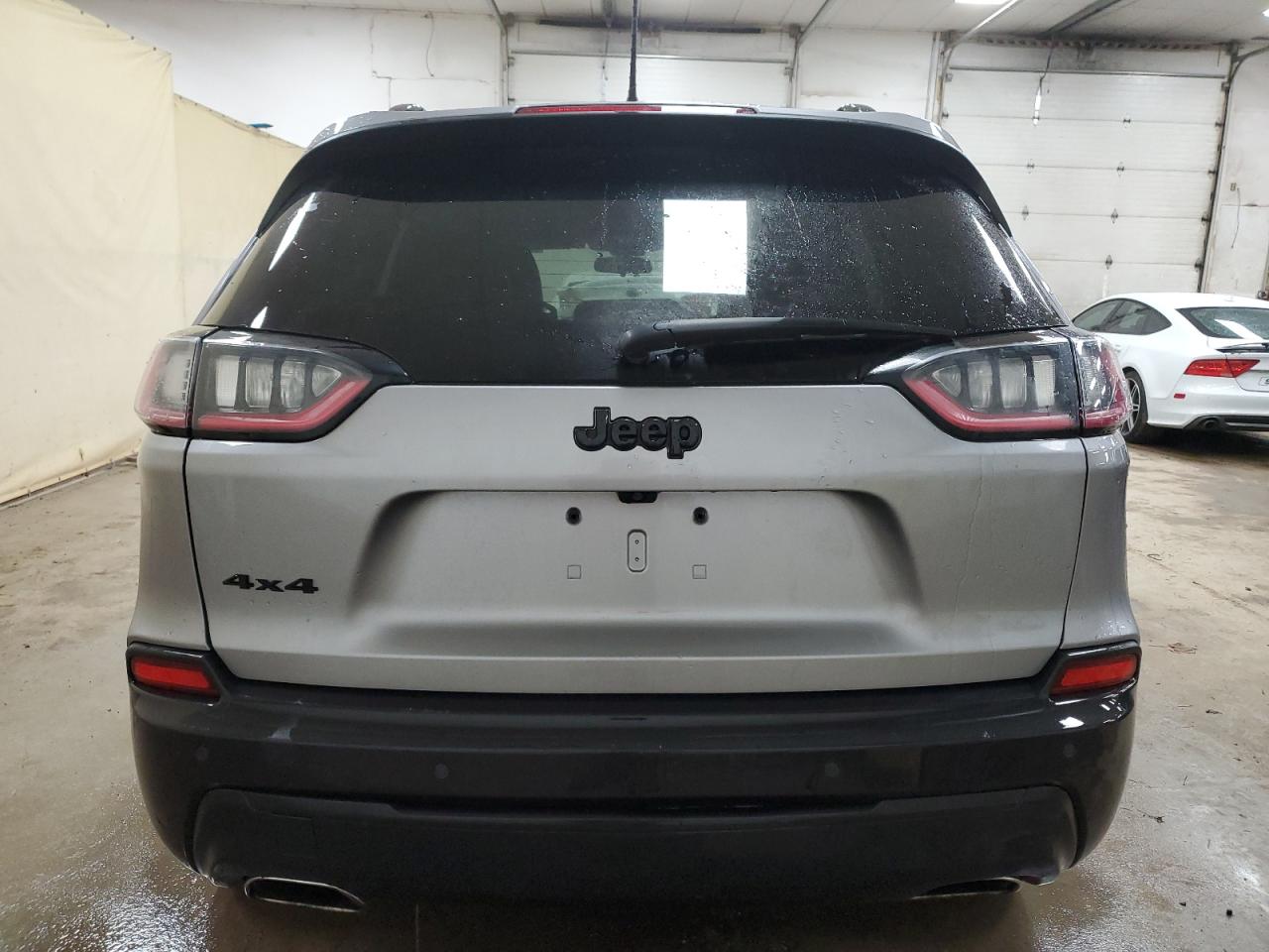 2019 Jeep Grand Cherokee - Image 6