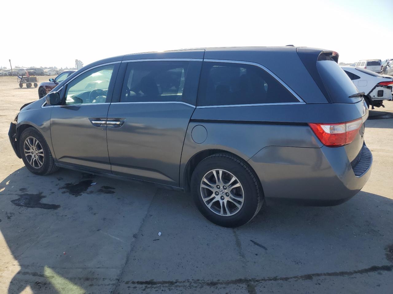 2011 Honda Odyssey - Image 2
