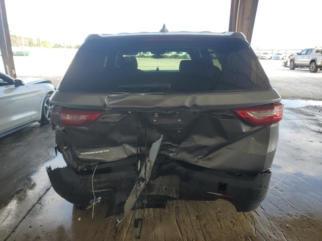 2021 Chevrolet Traverse - Image 6