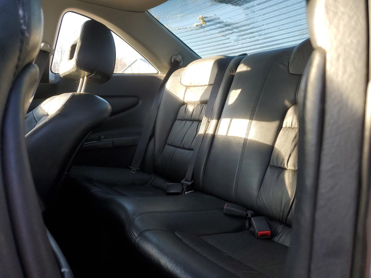 2001 Honda Accord - Image 10