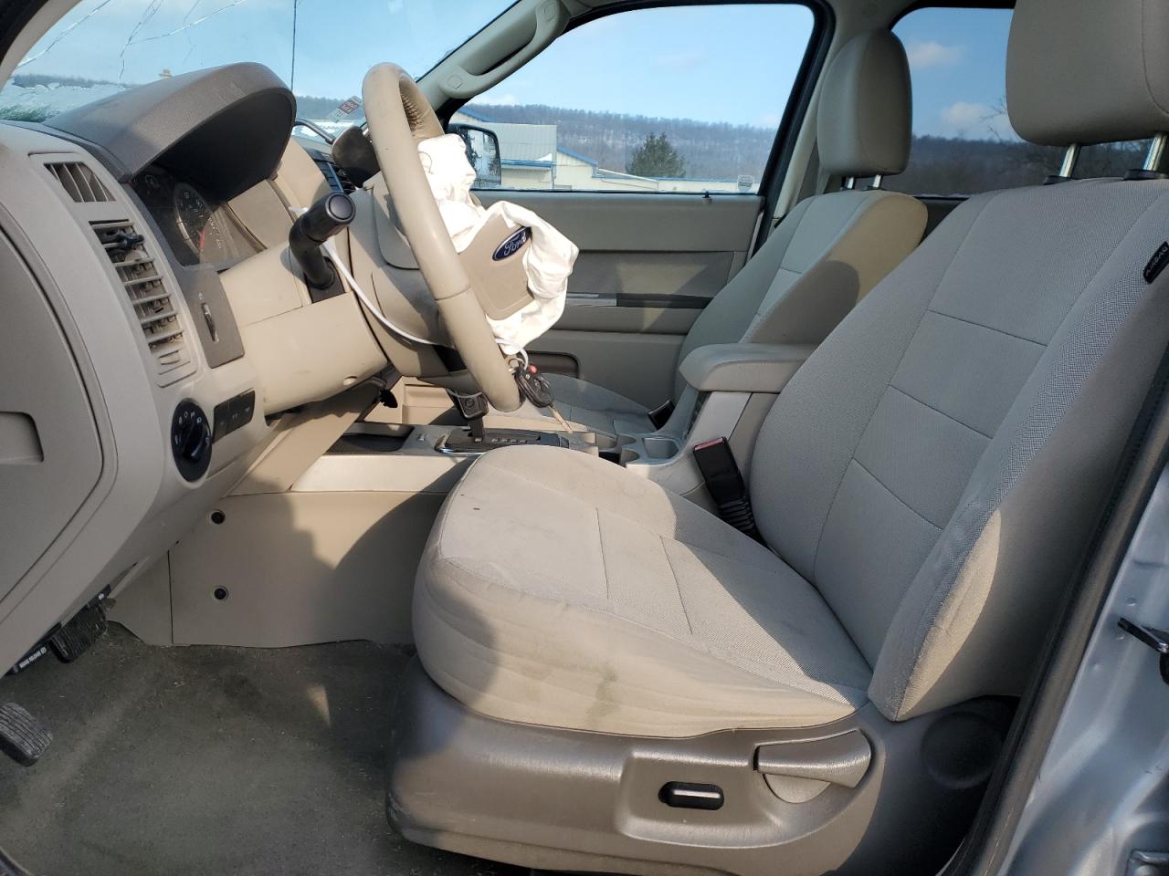 2010 Ford Escape - Image 7