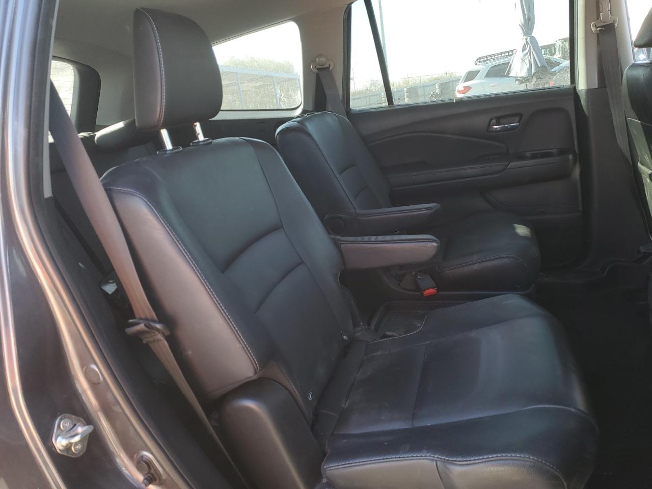 2019 Honda Pilot - Image 12