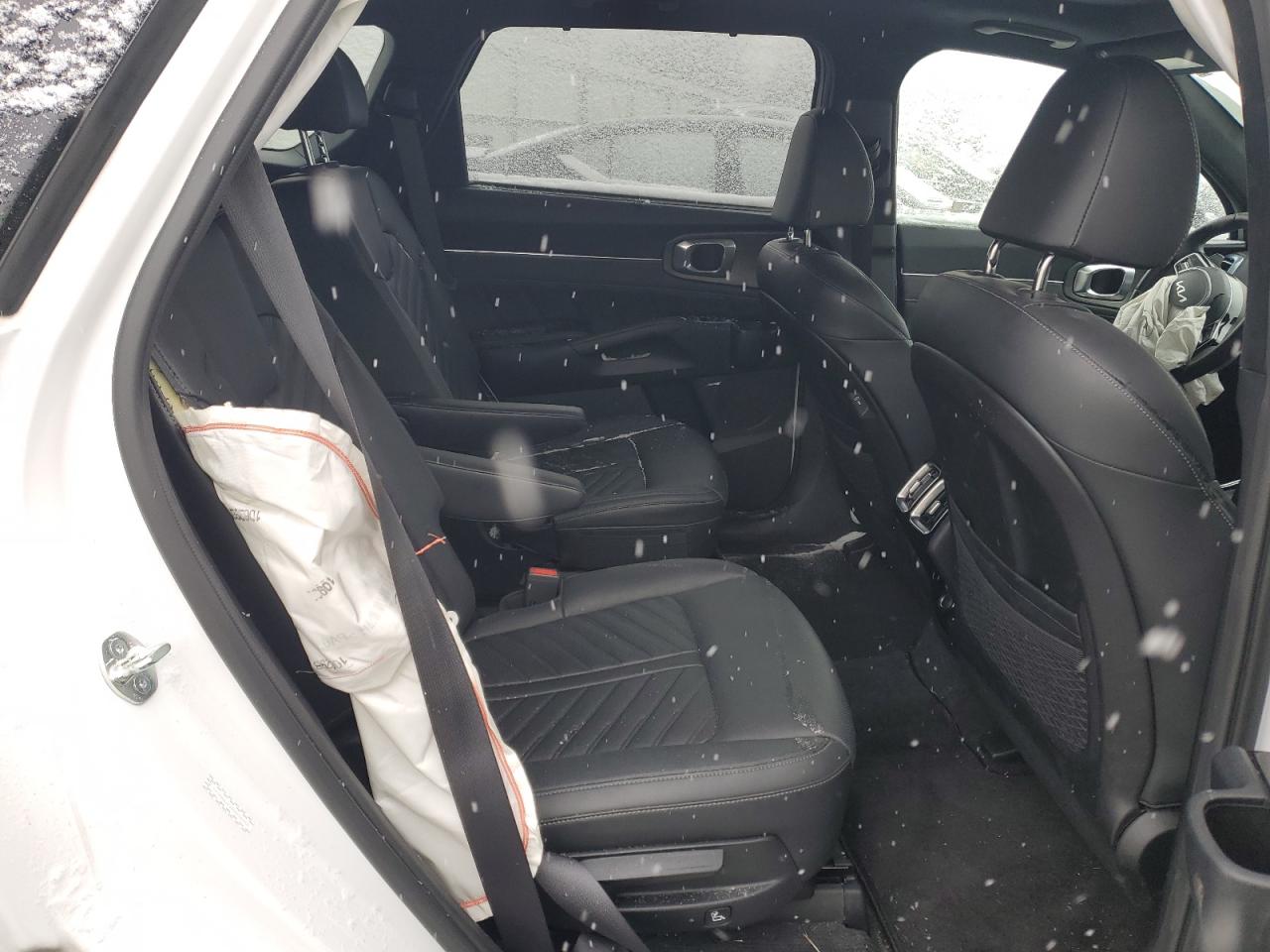 2024 Kia Sorento - Image 11