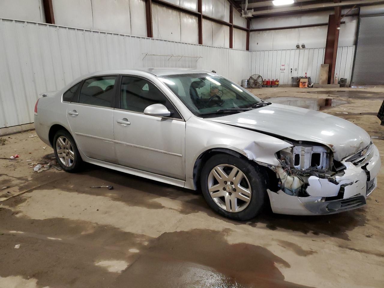 2011 Chevrolet Impala - Image 4