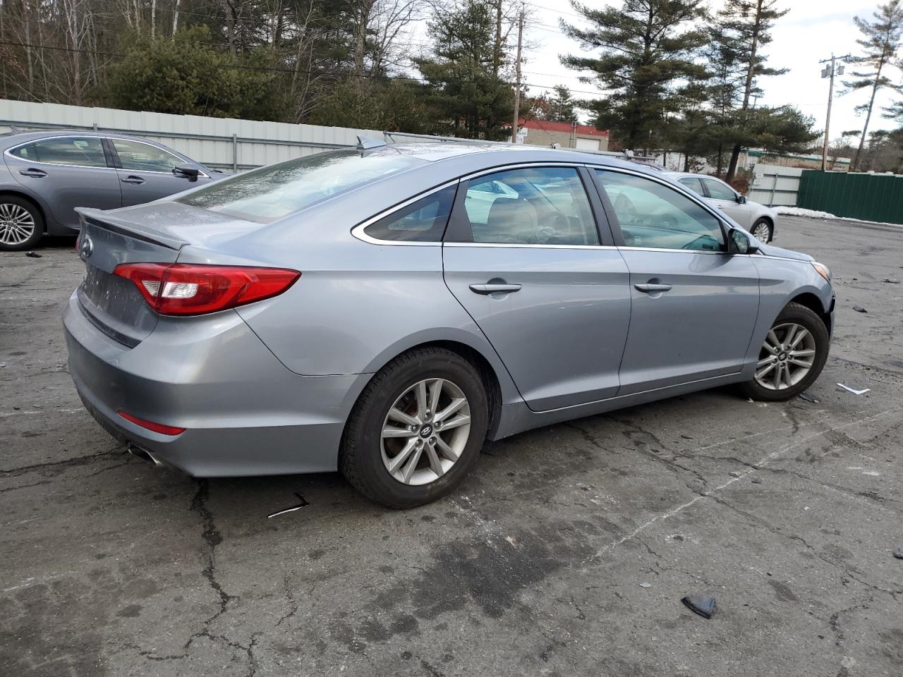 2017 Hyundai Sonata - Image 3
