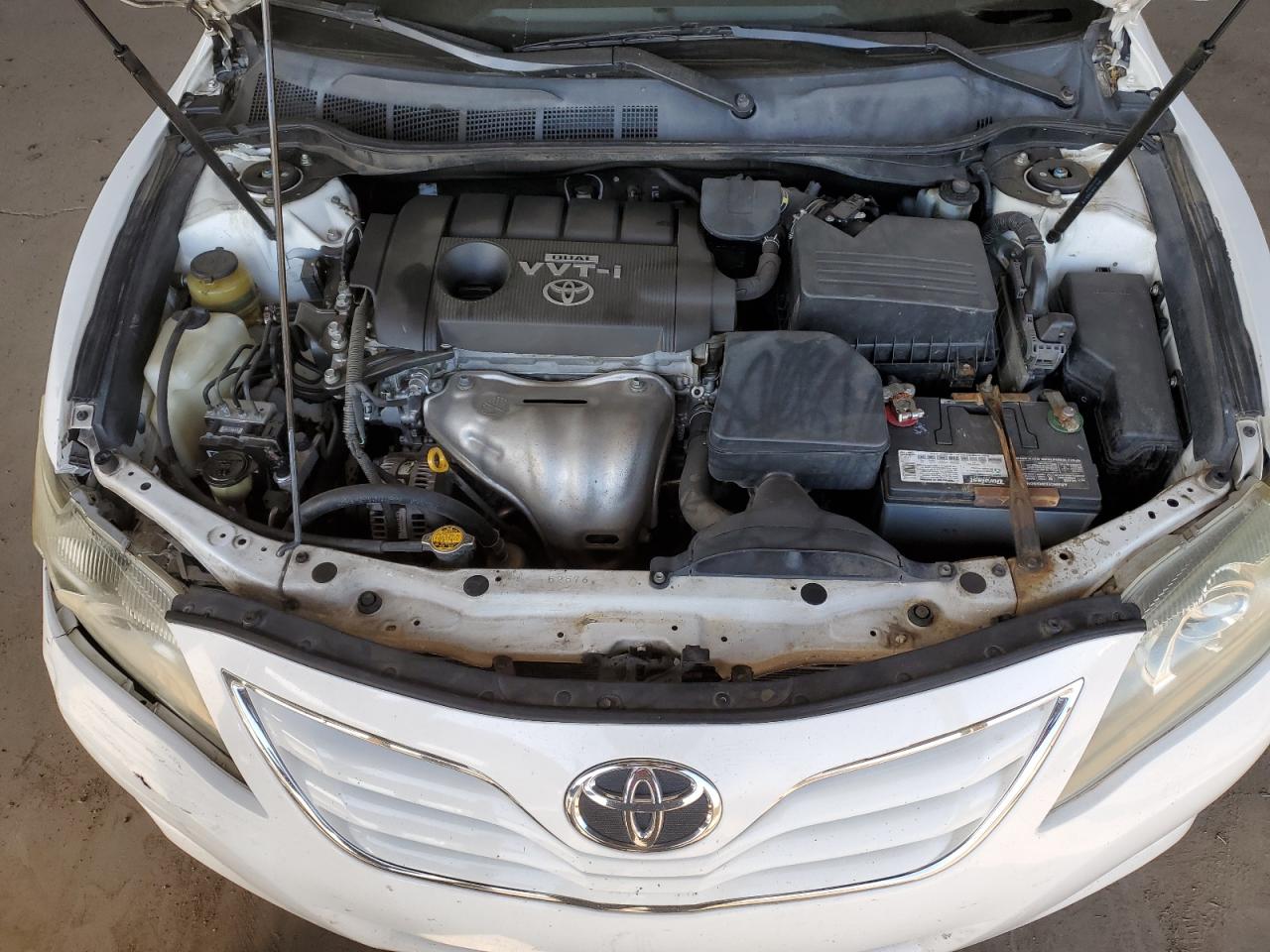 2010 Toyota Camry - Image 11