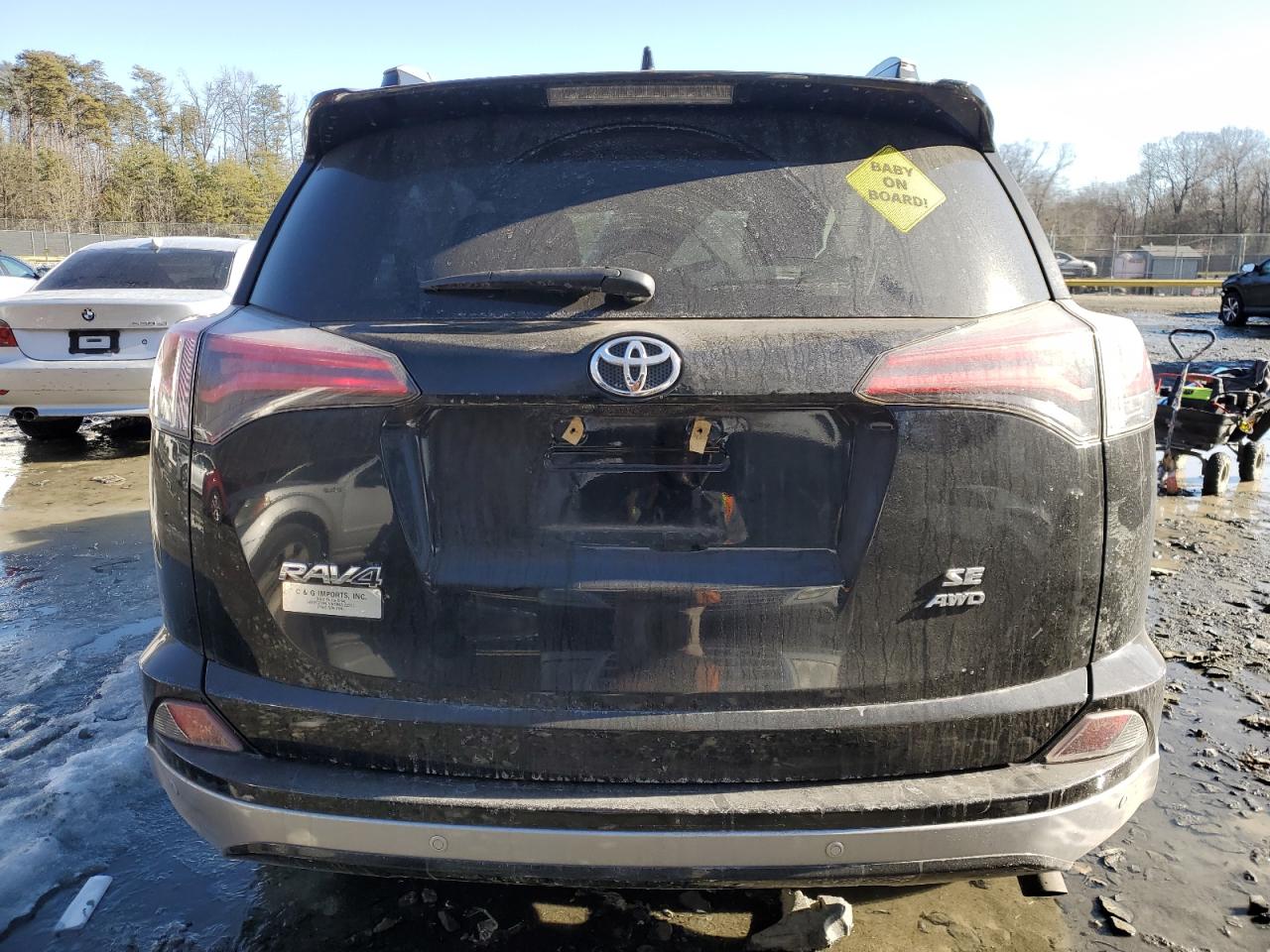2018 Toyota RAV 4 - Image 6