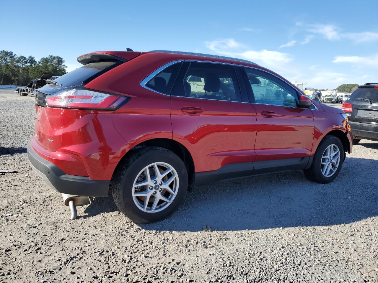 2022 Ford Edge - Image 3