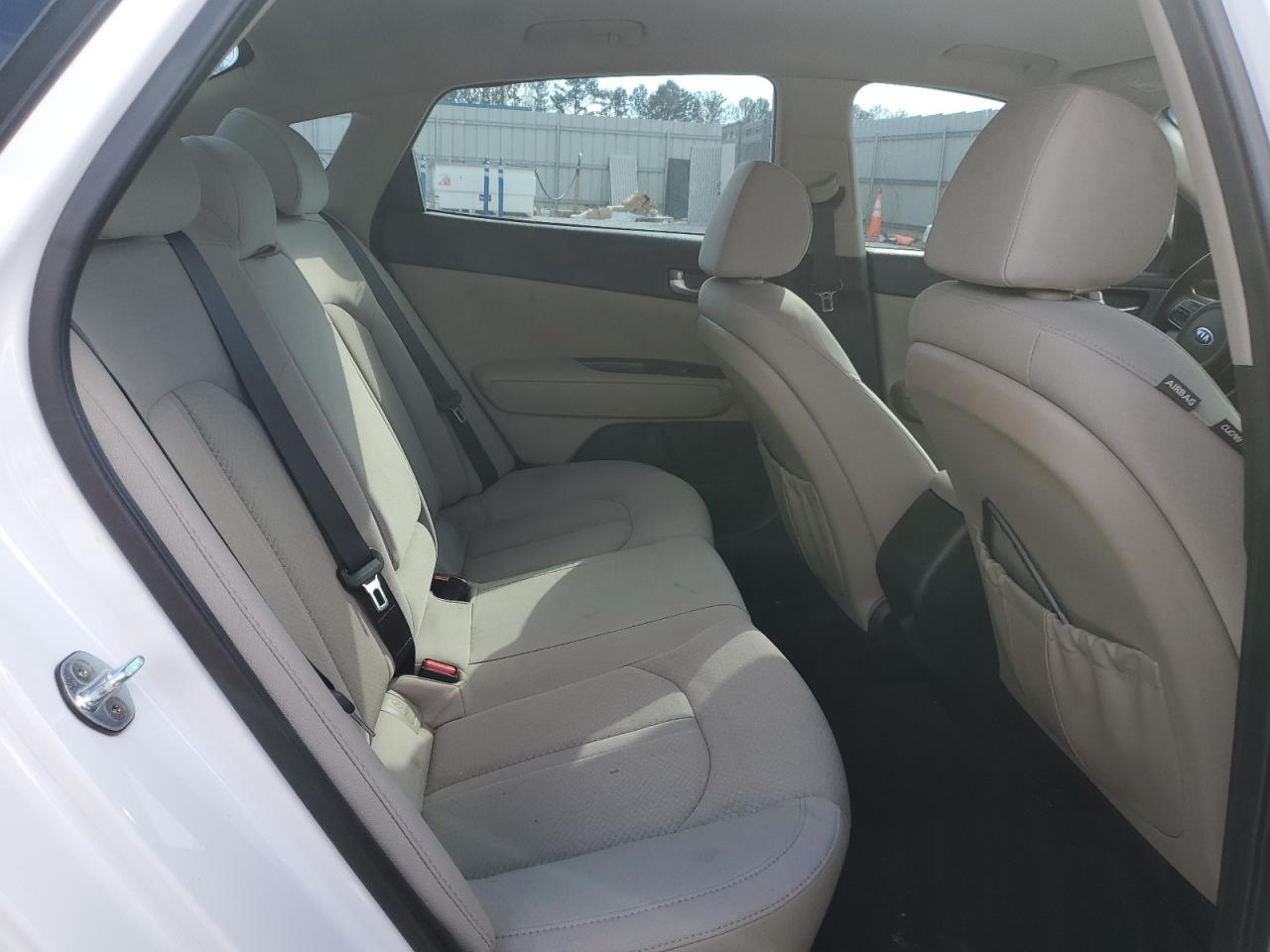 2016 Kia Optima - Image 10