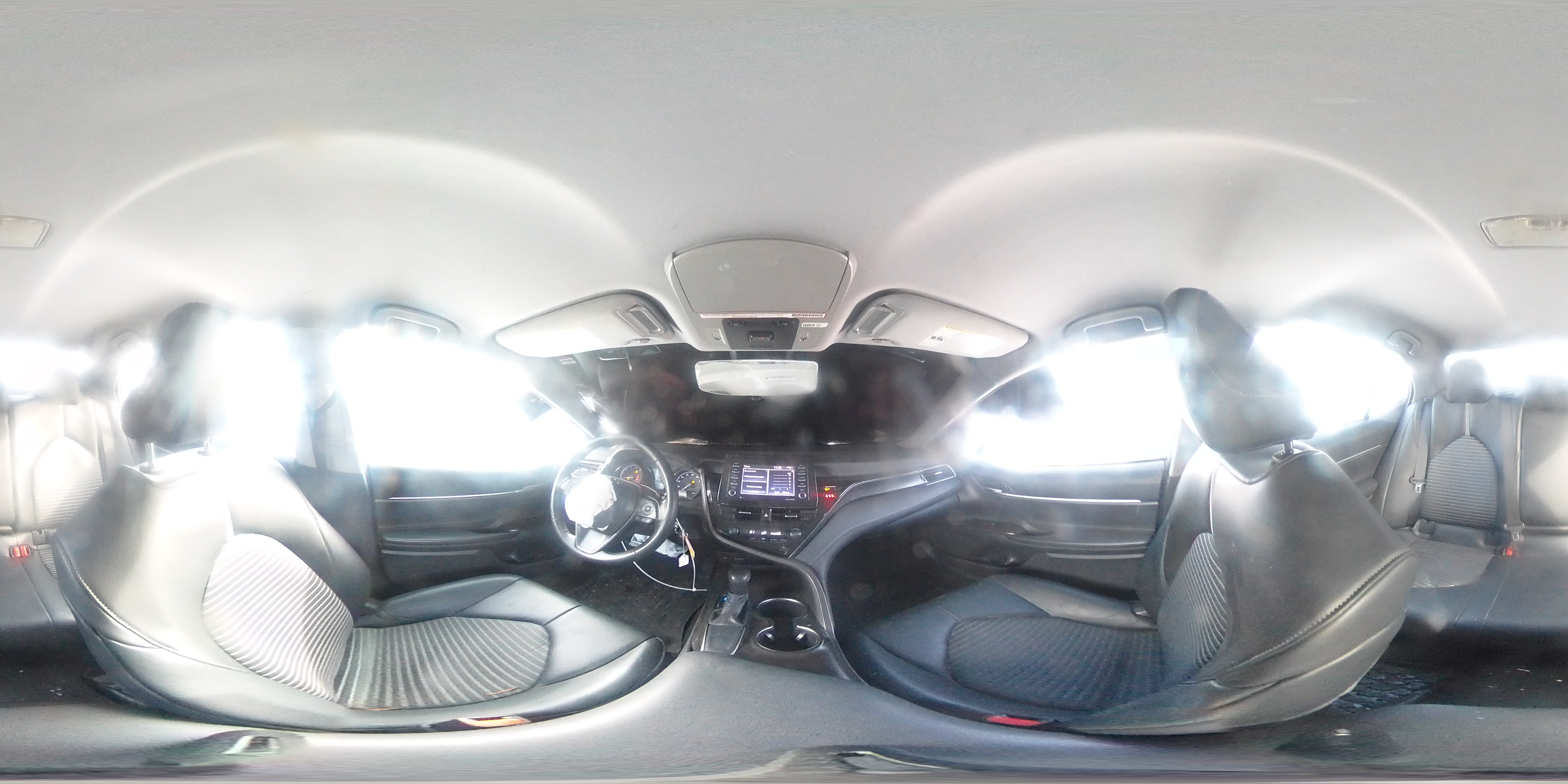2021 Toyota Camry - Image 13