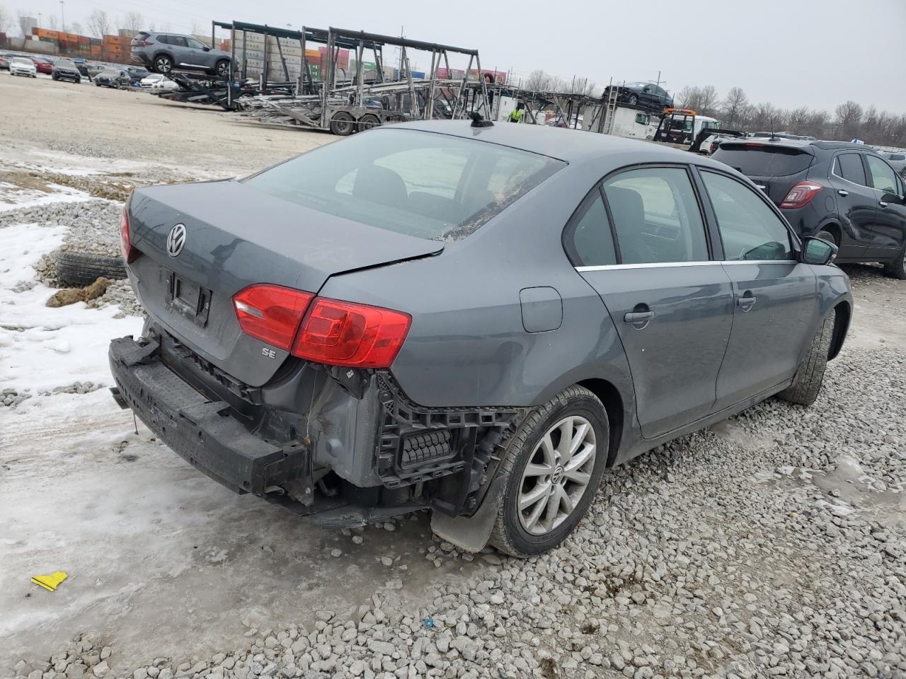 2014 Volkswagen Jetta - Image 3