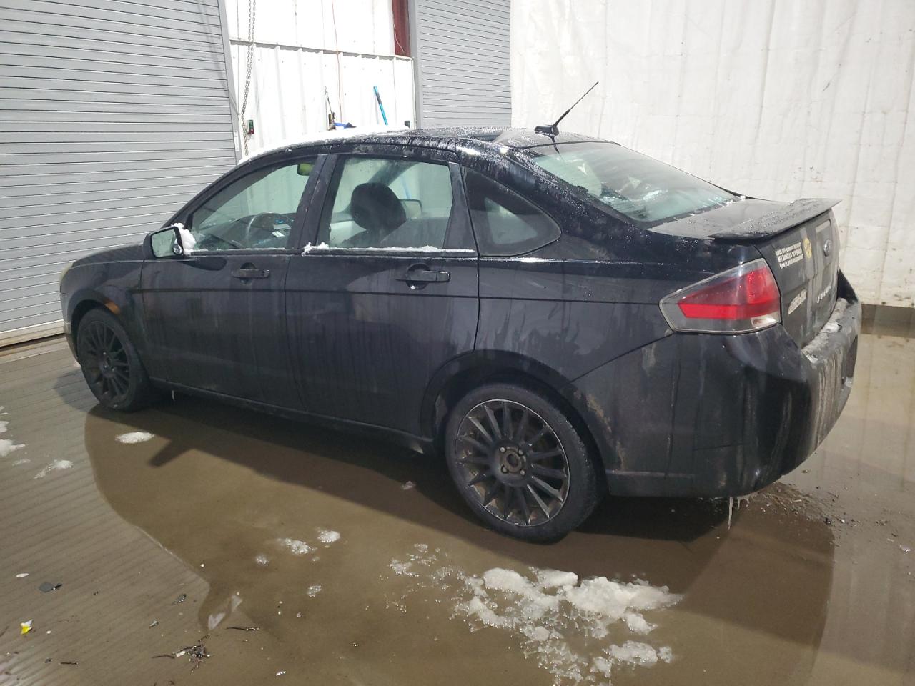 2010 Ford Focus - Image 2
