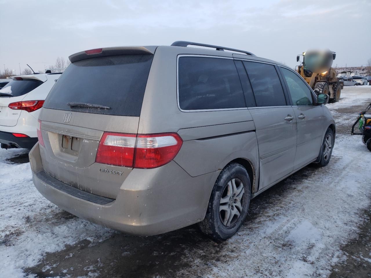 2005 Honda Odyssey - Image 3