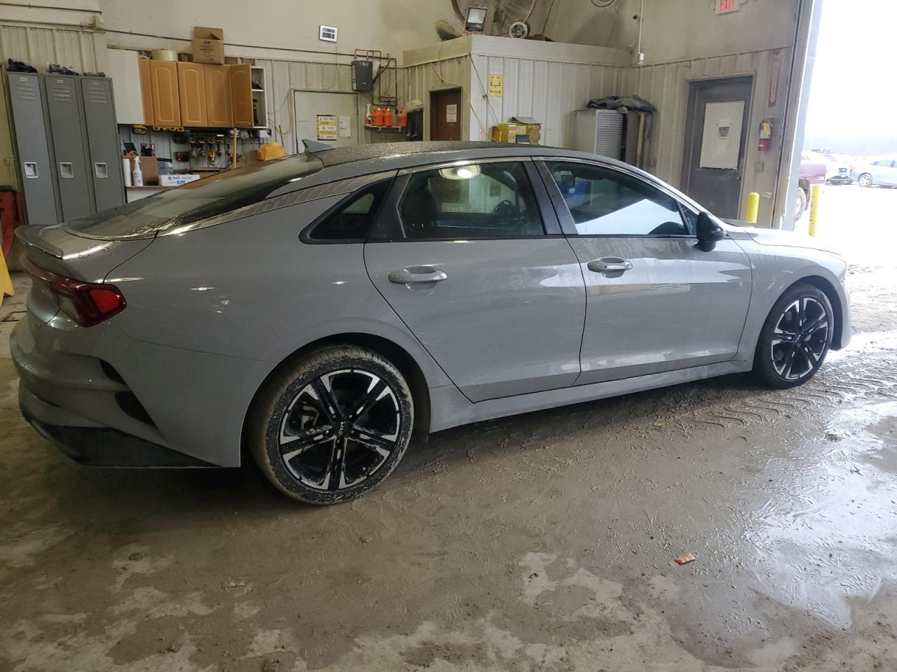2023 Kia K5 - Image 3