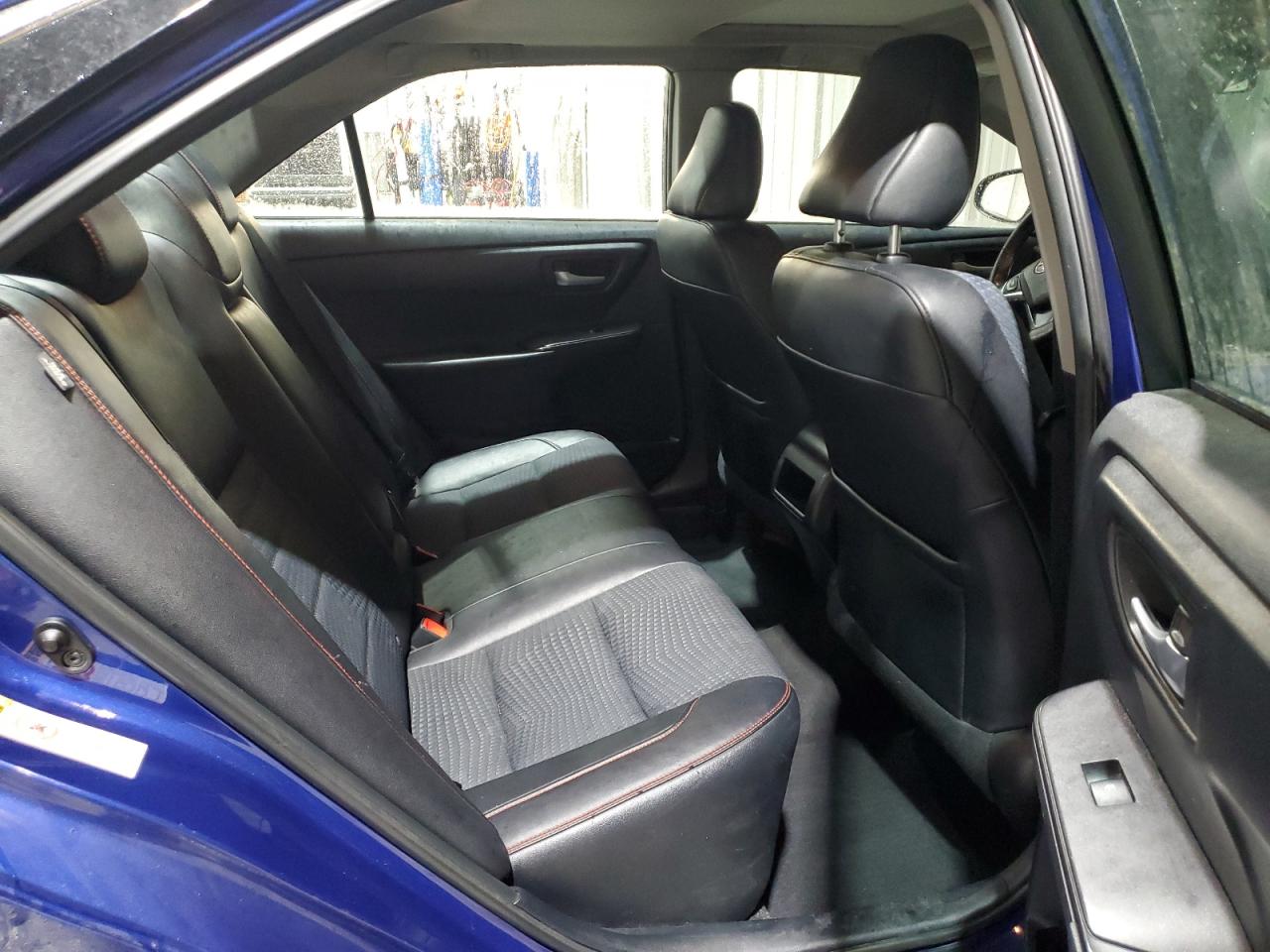 2015 Toyota Camry - Image 10