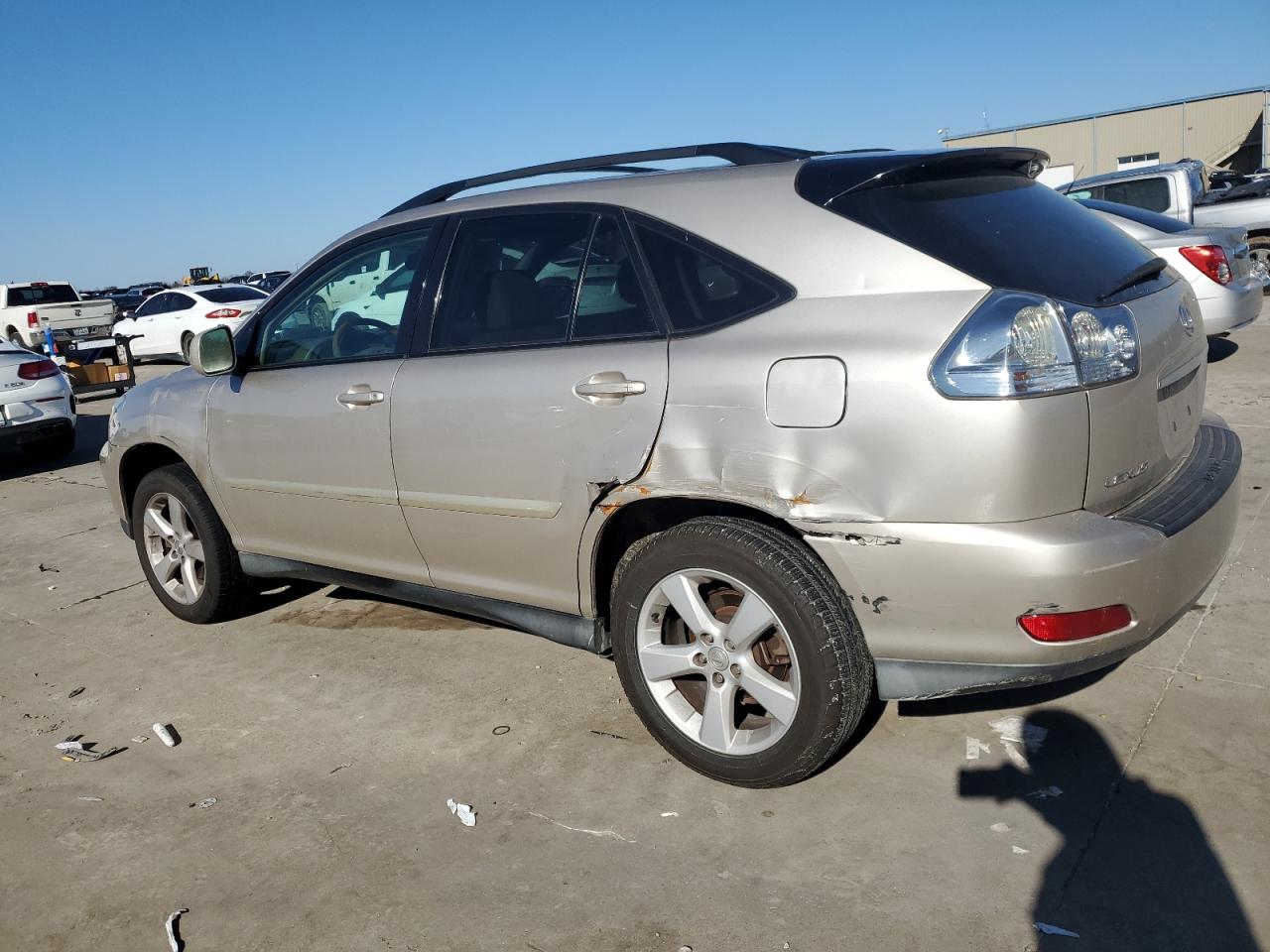 2006 Lexus RX - Image 2