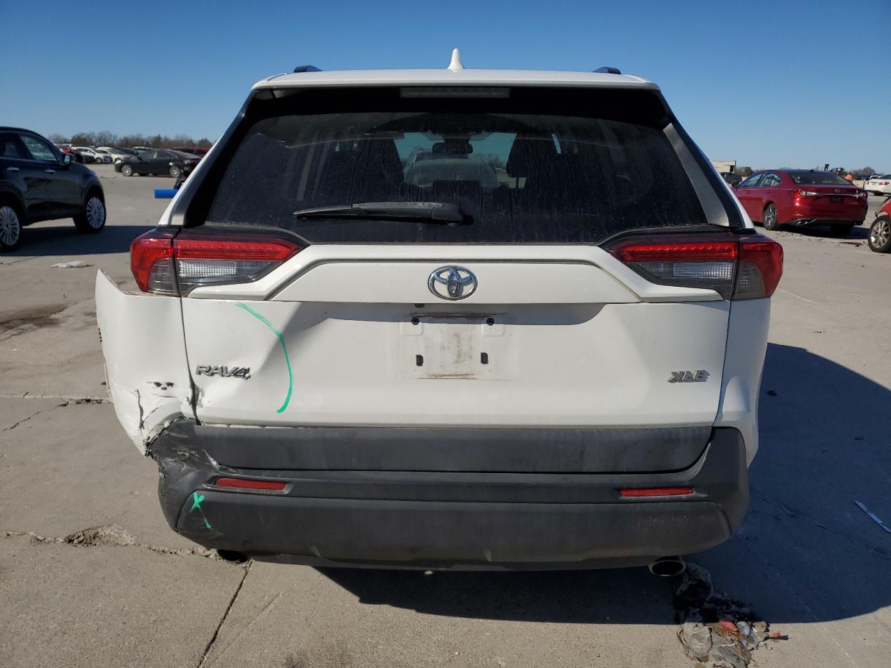 2019 Toyota RAV 4 - Image 6
