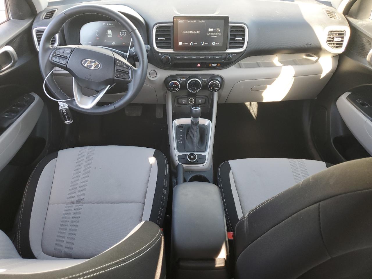 2024 Hyundai Venue - Image 8