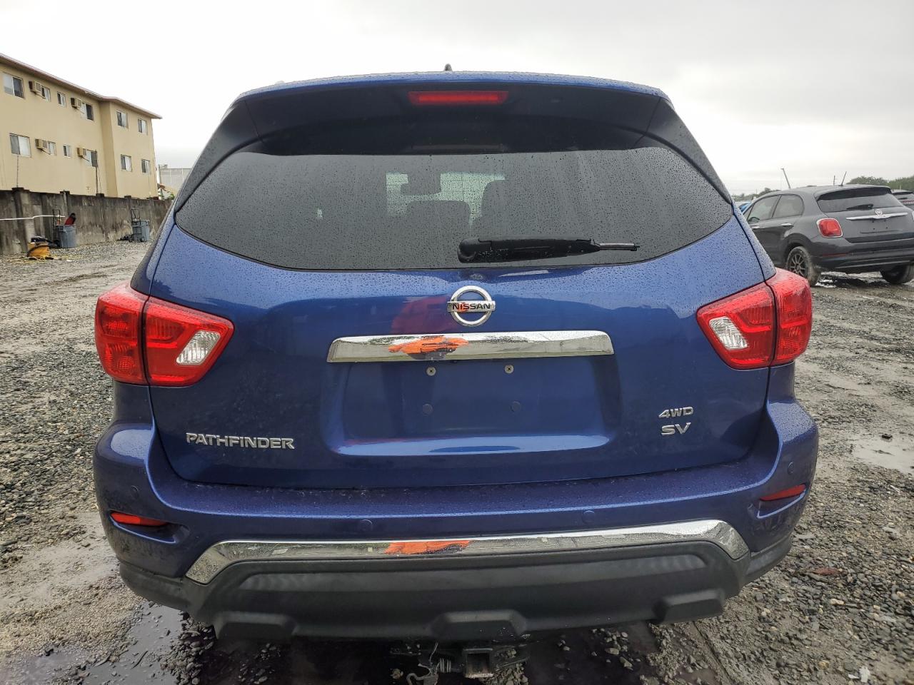 2017 Nissan Pathfinder - Image 6