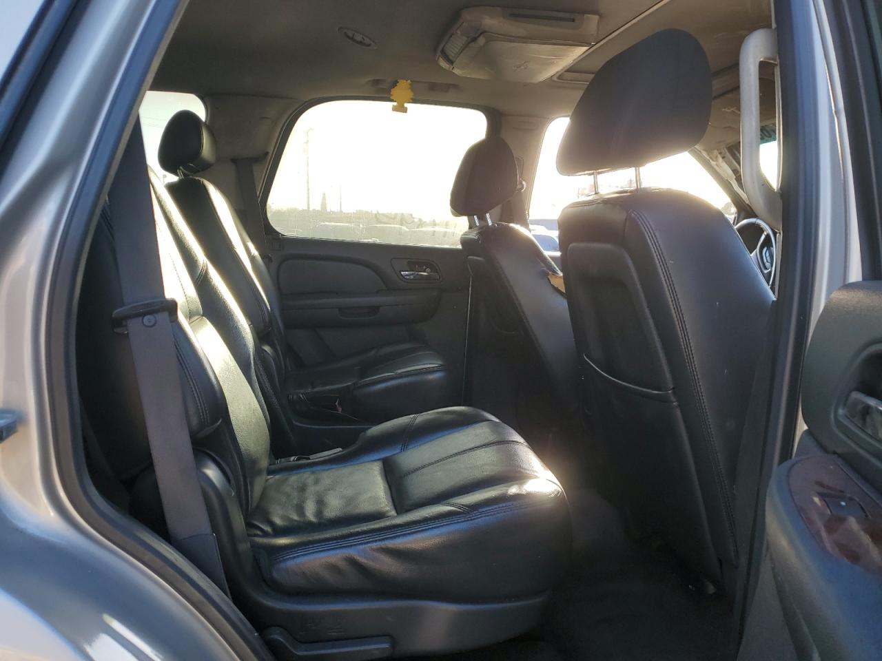 2008 Chevrolet Tahoe - Image 11