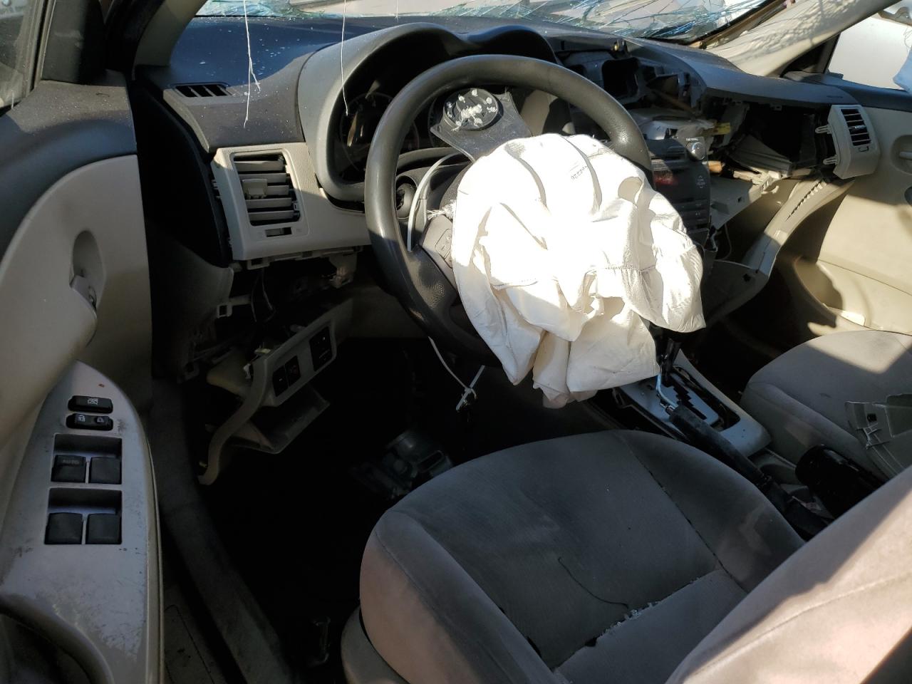 2011 Toyota Corolla - Image 8