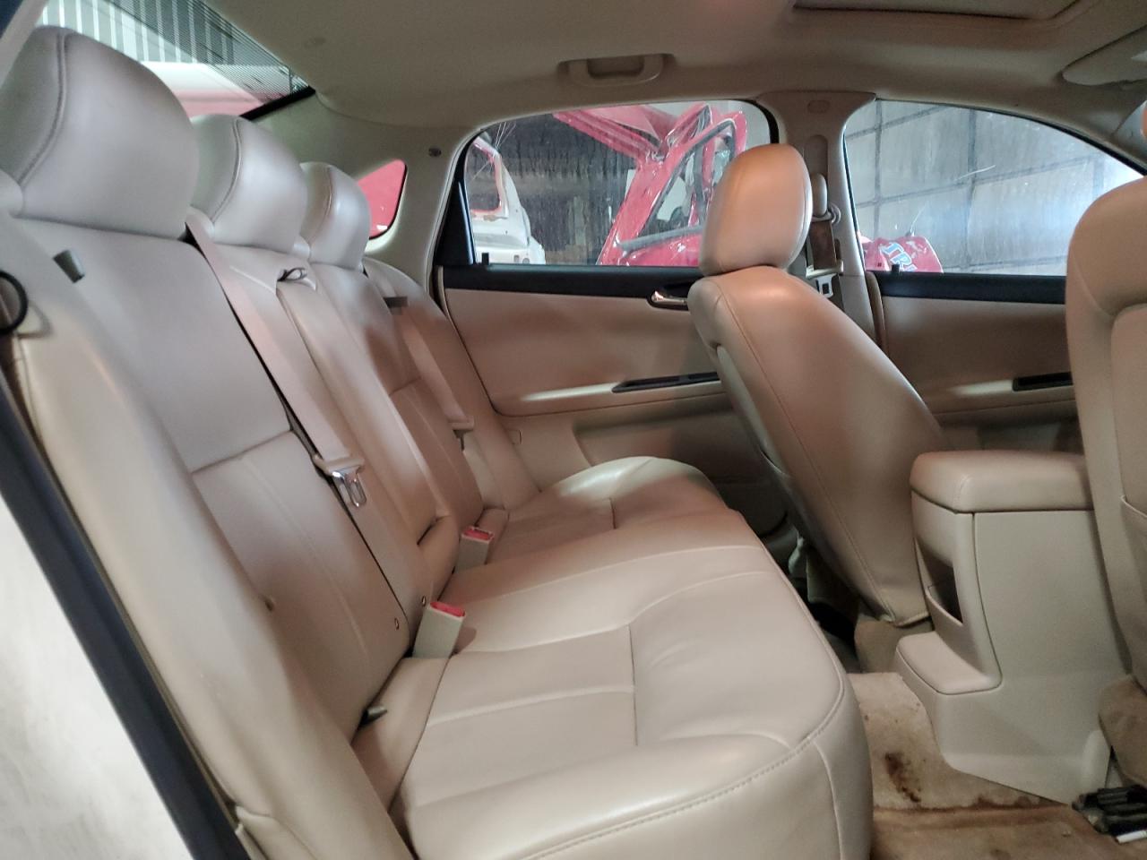 2009 Chevrolet Impala - Image 10