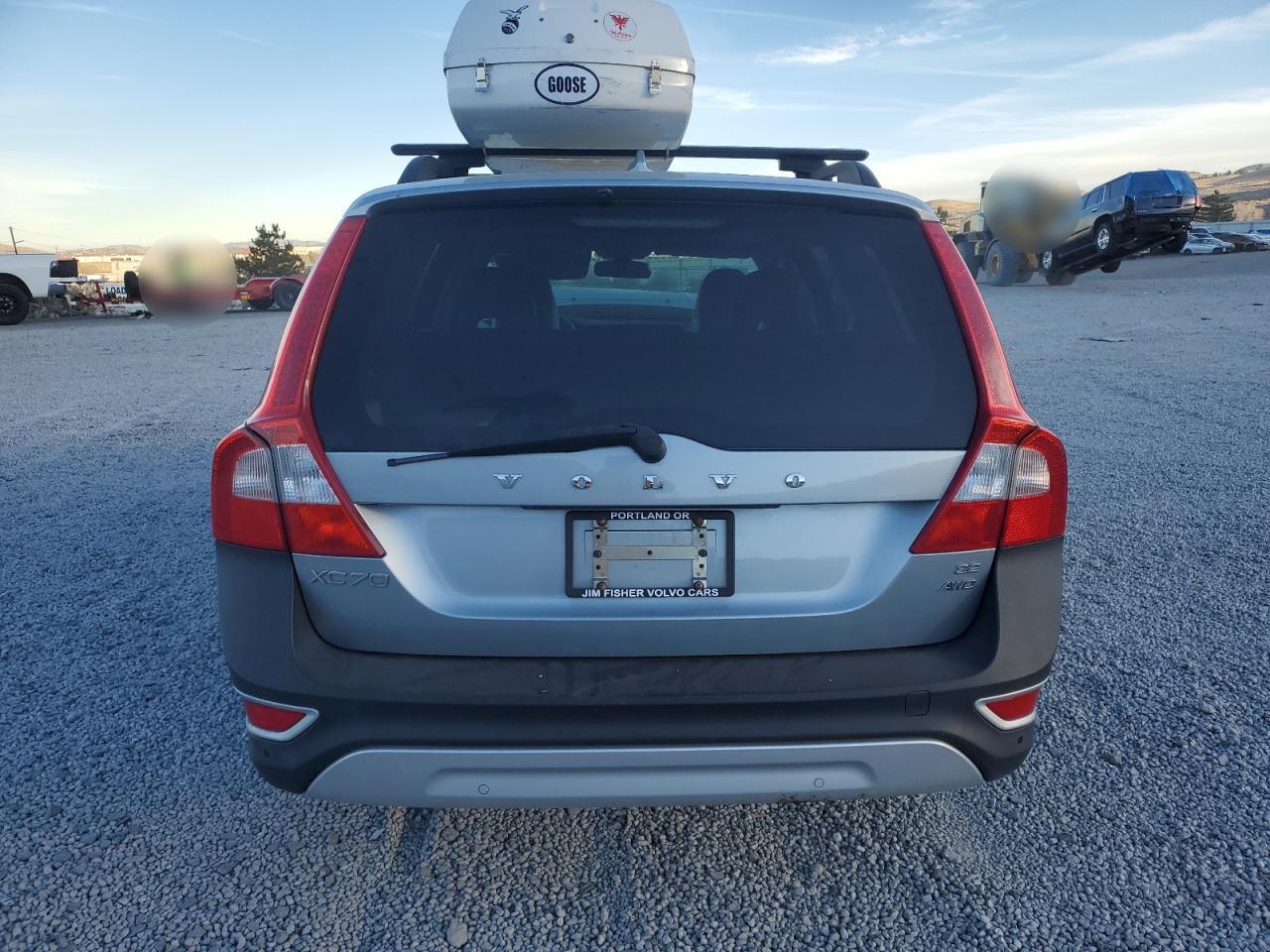 2010 Volvo XC70 - Image 6