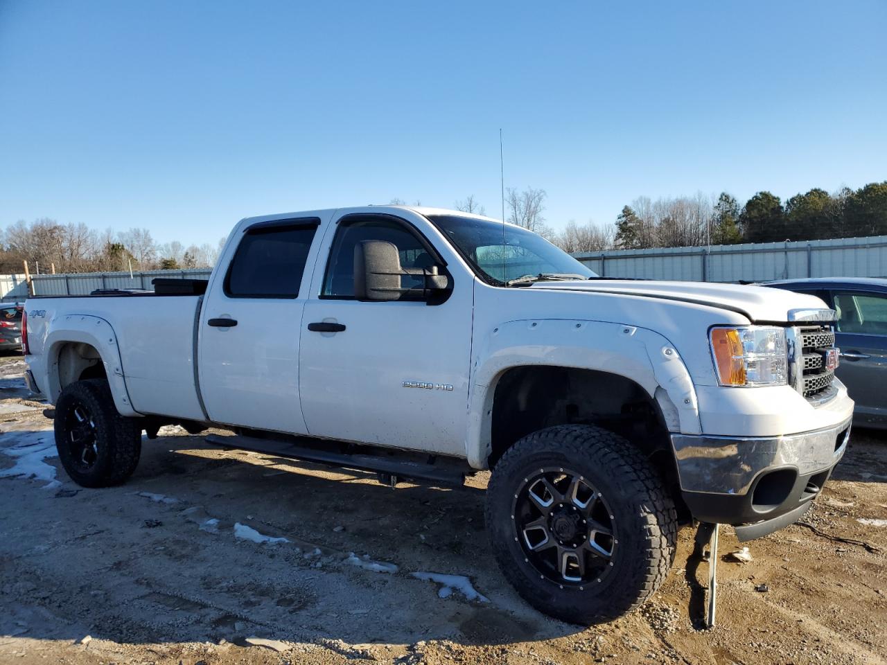2011 GMC Sierra - Image 4