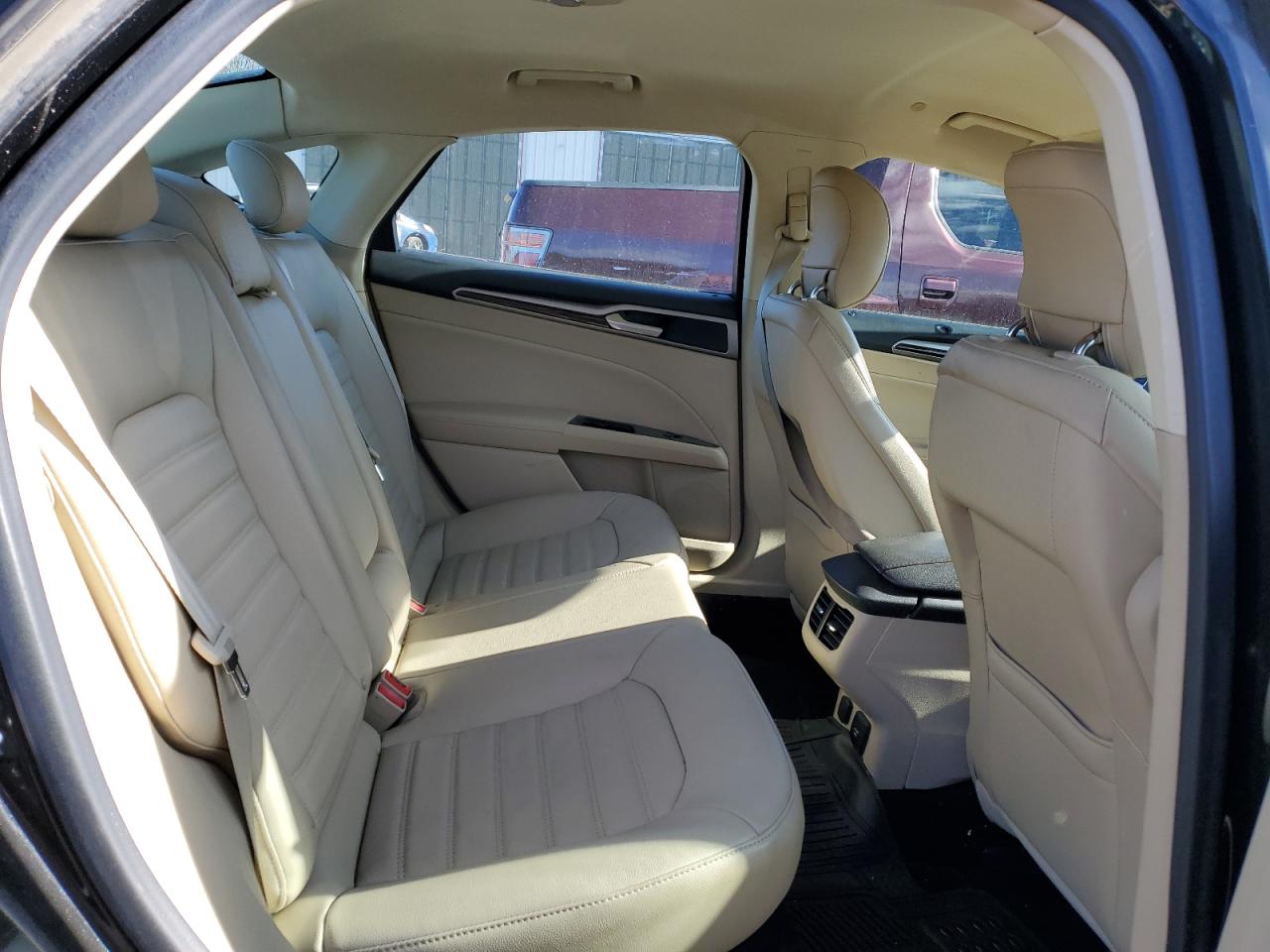 2013 Ford Fusion - Image 10