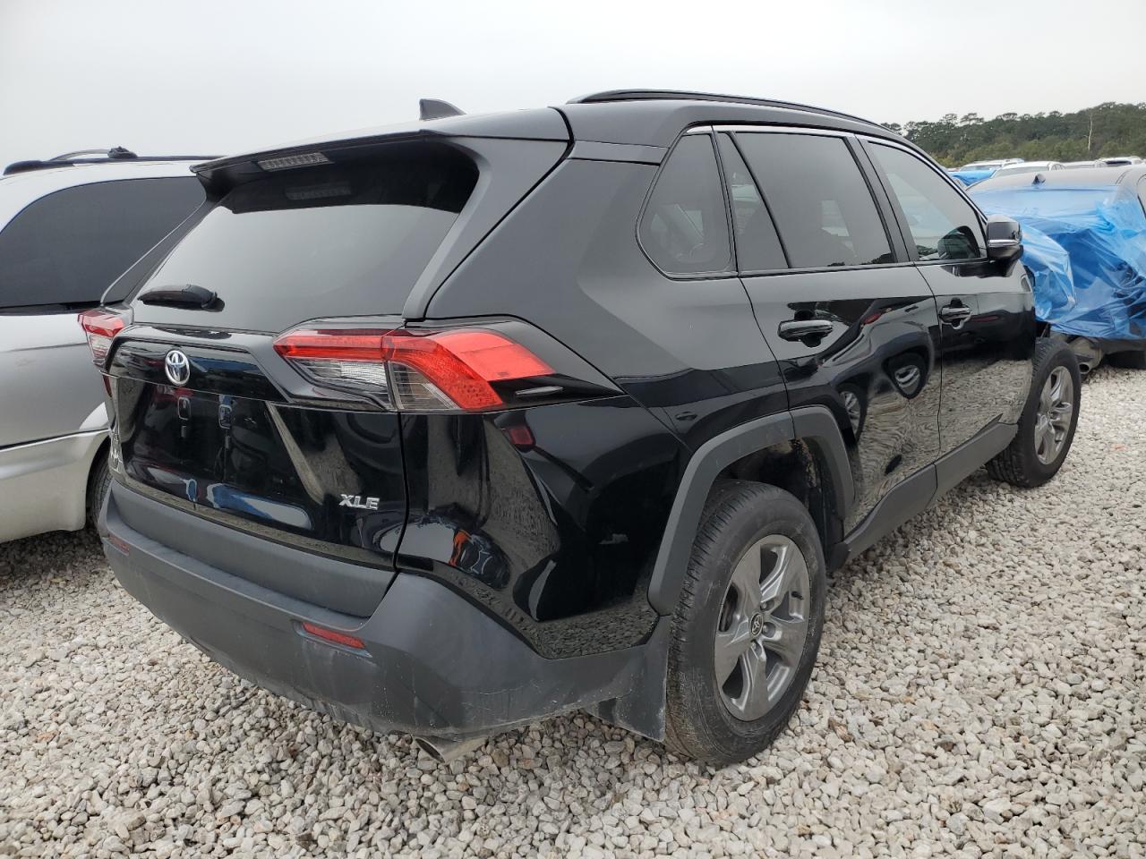 2022 Toyota RAV 4 - Image 3