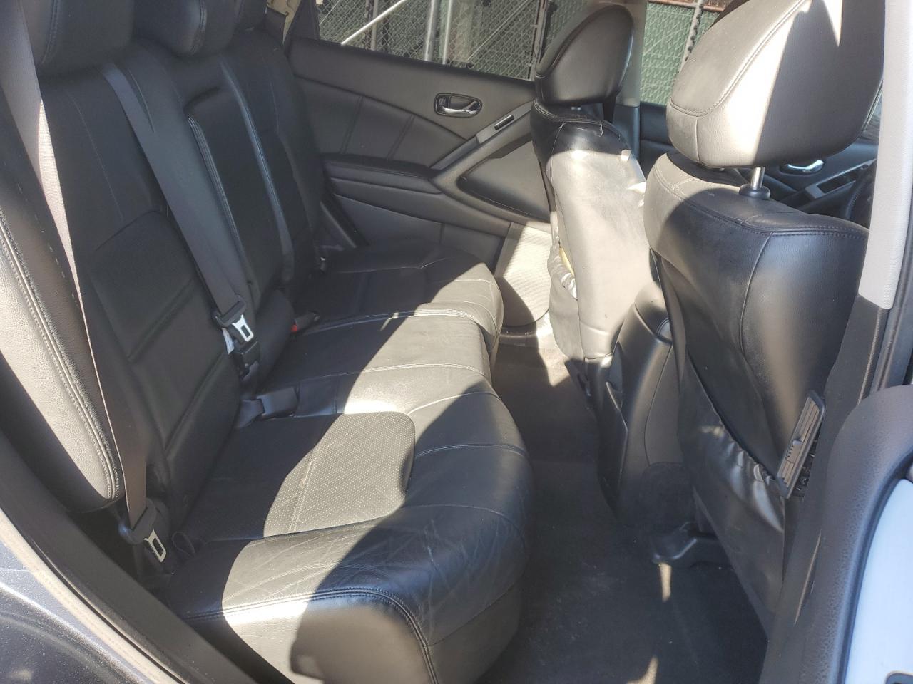 2012 Nissan Murano - Image 11