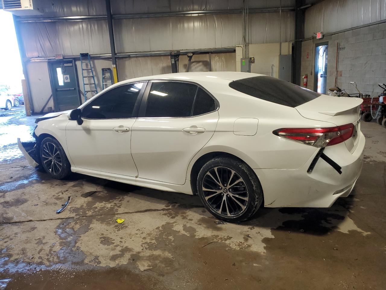 2018 Toyota Camry - Image 2