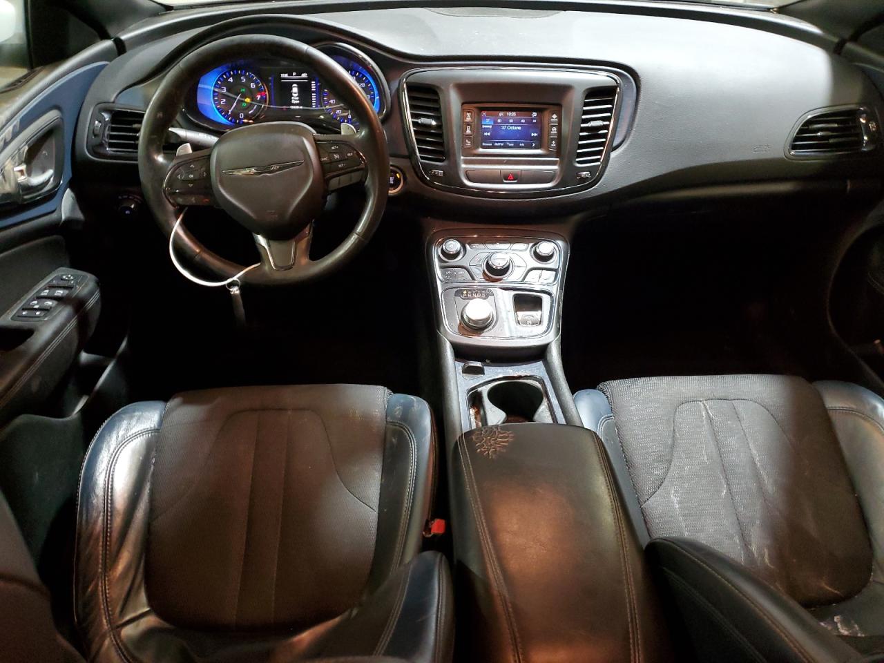 2015 Chrysler 200 - Image 8