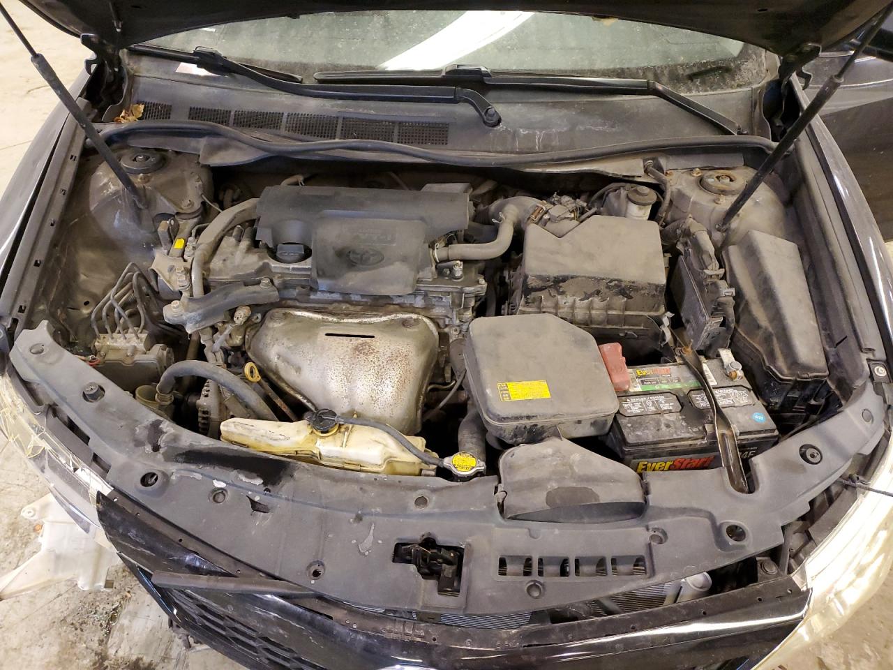 2013 Toyota Camry - Image 11