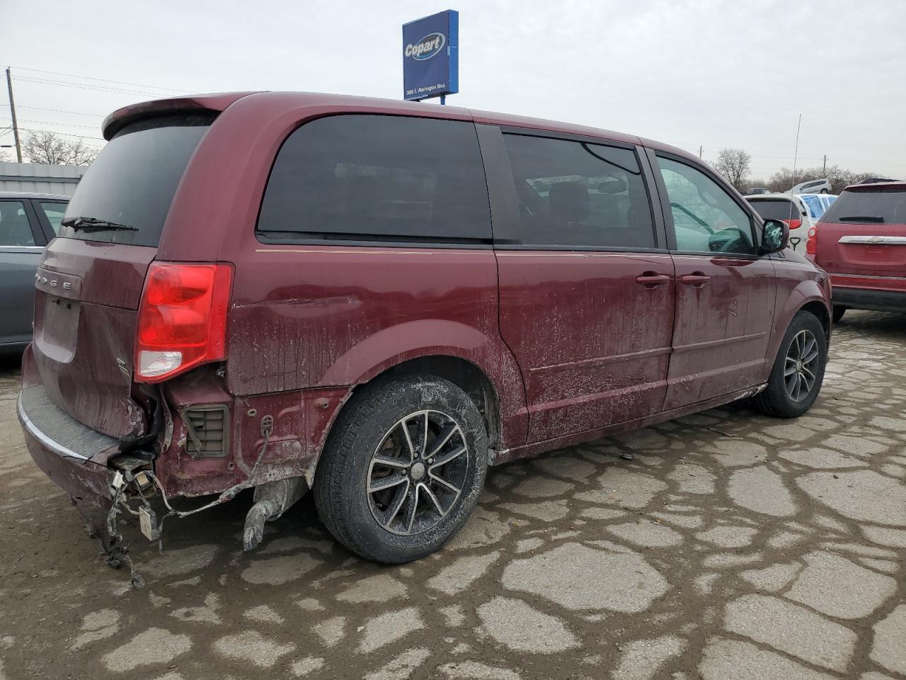 2017 Dodge Caravan - Image 3