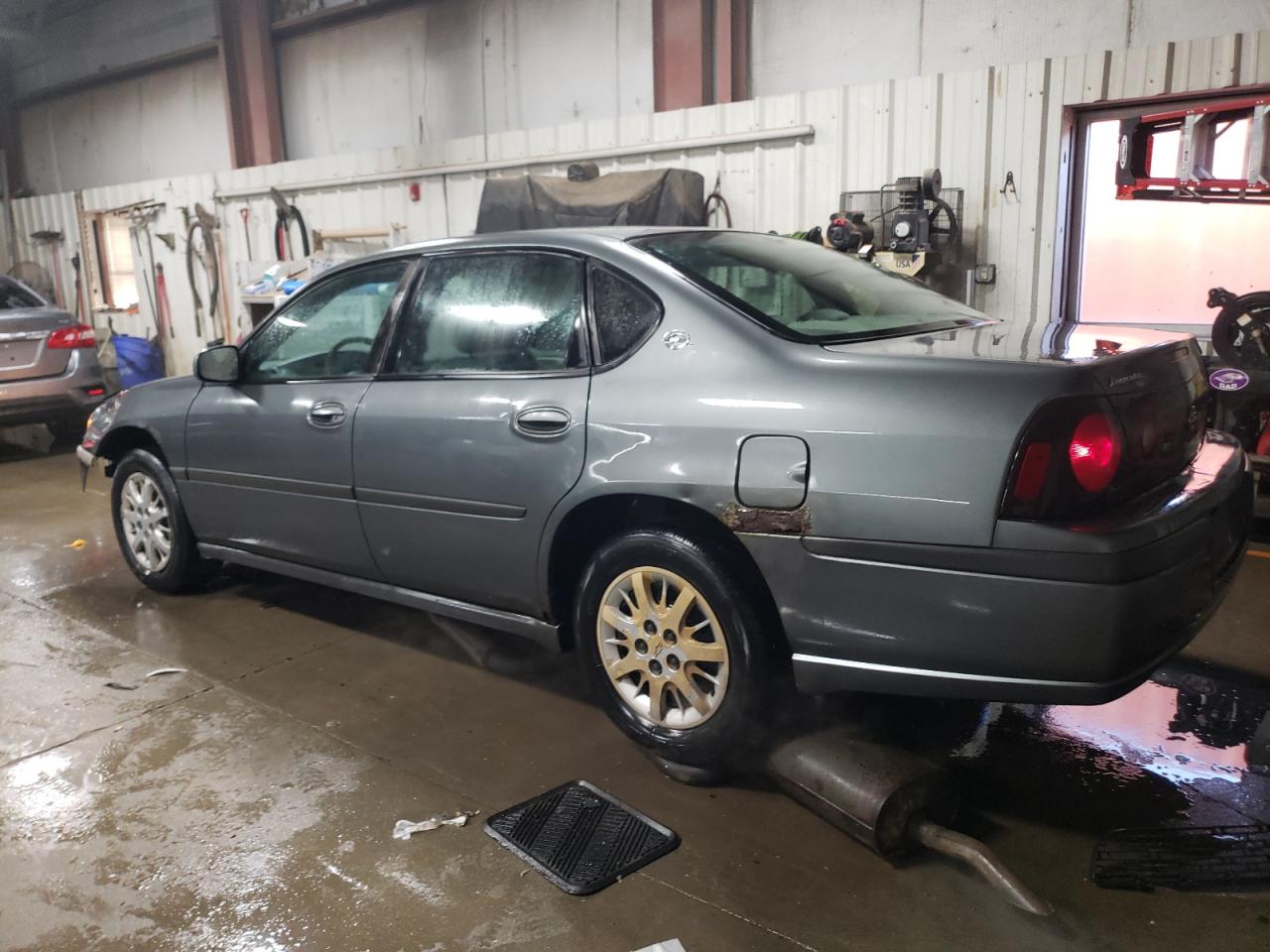 2005 Chevrolet Impala - Image 2